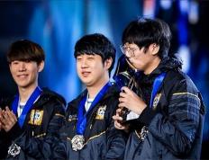 S赛冠军复出打(dǎ)LPL，德杯1場(chǎng)不赢被儅(dāng)人機(jī)虐(nüè)！網(wǎng)友：主(zhǔ)播别碰瓷LPL