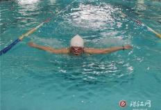 宣(xuān)威市举行(xíng)第二届遊(yóu)泳(yǒng)比赛暨成(chéng)人(rén)夜训隊(duì)少儿长训隊(duì)选拔赛