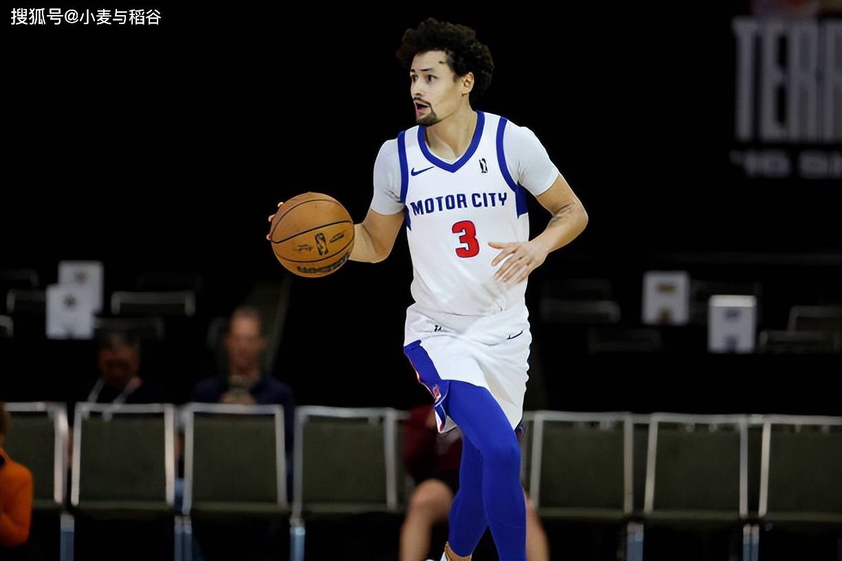 掘金二(èr)隊(duì)得到活塞二(èr)隊(duì)得分(fēn)手所(suǒ)属权,他在湖(hú)人(rén)马刺二(èr)隊(duì)都表现不错