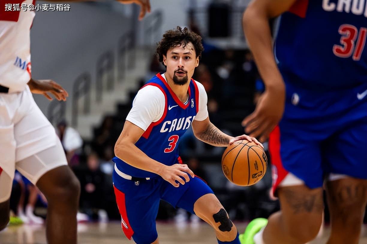 掘金二(èr)隊(duì)得到活塞二(èr)隊(duì)得分(fēn)手所(suǒ)属权,他在湖(hú)人(rén)马刺二(èr)隊(duì)都表现不错