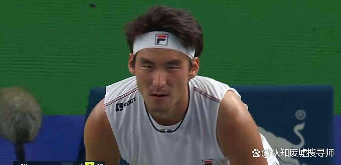 中国小將(jiāng)布云朝(cháo)克特大(dà)師(shī)賽(sài)再突破(pò)!以下克上点燃上海賽(sài)场