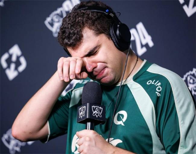 【一竞技1JingJi】LOL:S15首位被(bèi)拳头制(zhì)裁(cái)的选手诞生