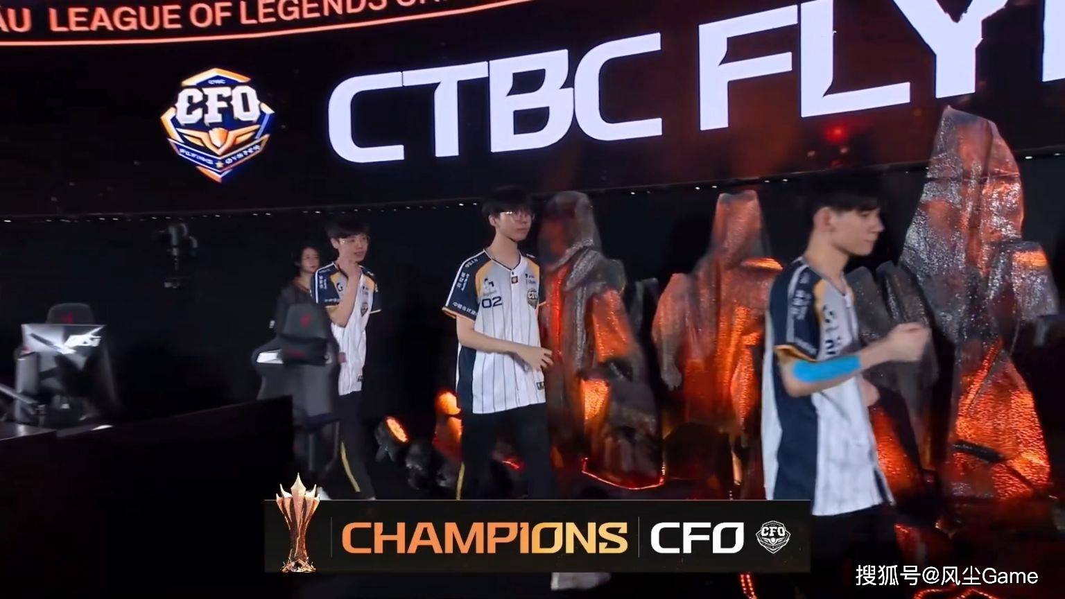 LOL第14支S赛队伍(wǔ)诞生!卡萨BO5一場(chǎng)不赢,沦爲(wèi)LCP赛區(qū)3号種(zhǒng)子