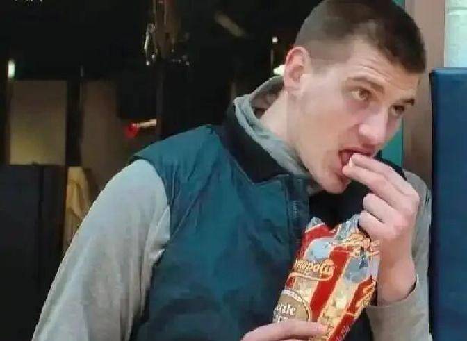 場(chǎng)均9分命中率近八成！博格丹伤退，塞尔維(wéi)亚男籃(lán)争冠添變(biàn)数