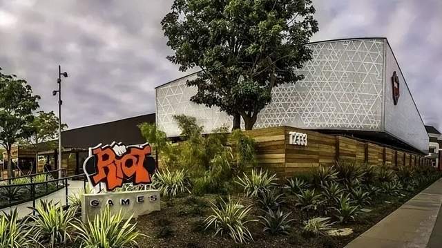 LOL2被官方辟谣？拳头公布LOL重磅更新：引擎升级，玩(wán)法调整！