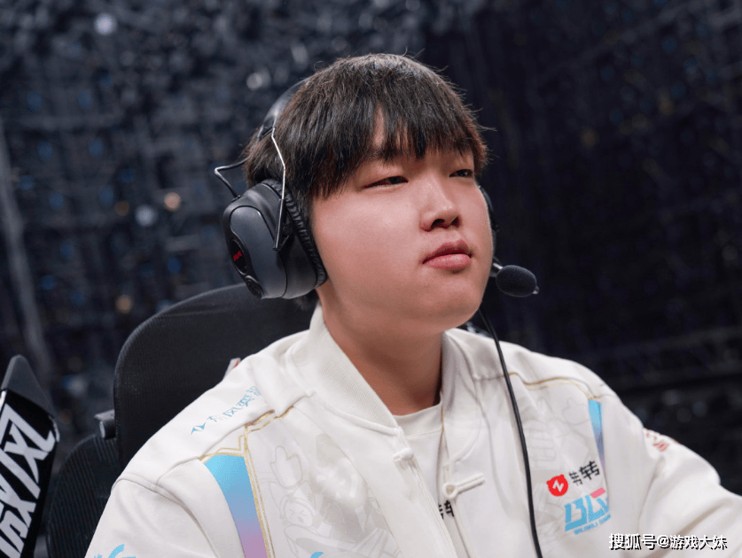 2025年中国电竞报告公佈(bù),LOL热度持续下滑,但整(zhěng)体数据還(hái)是上升