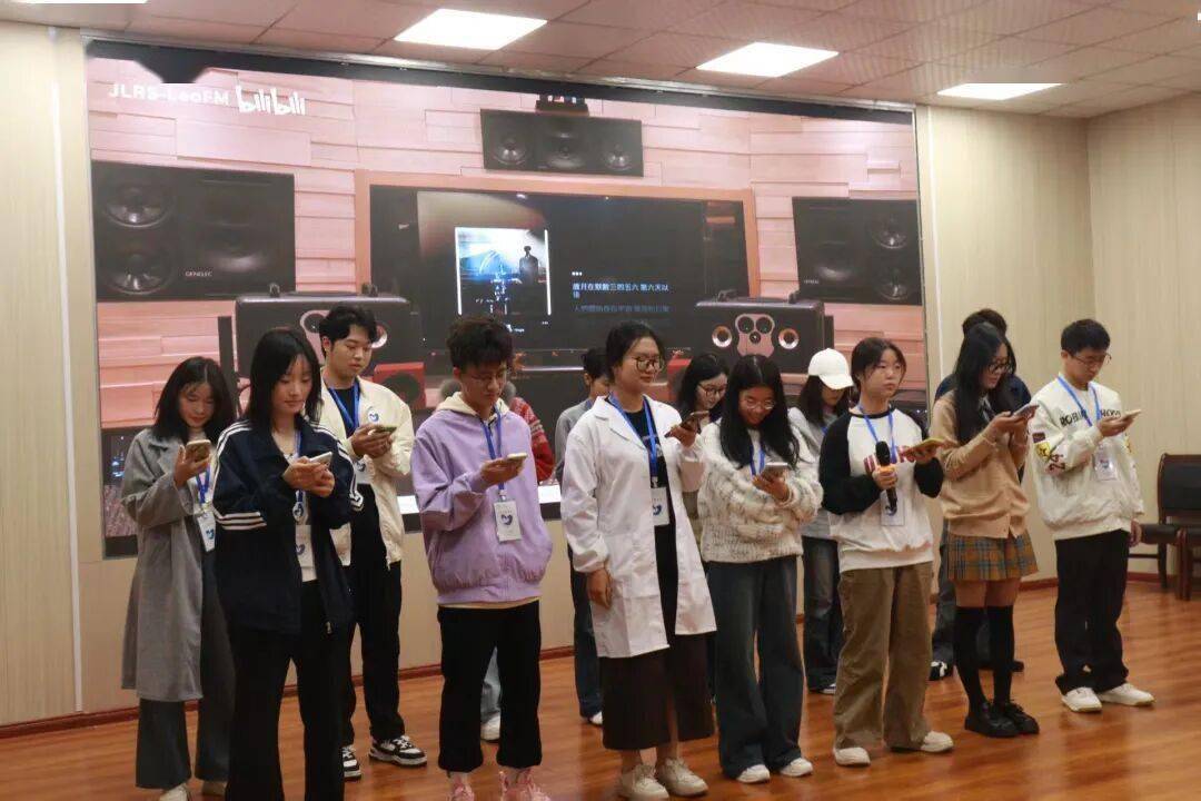 見(jiàn)面会精彩集锦新鲜出爐(lú)！