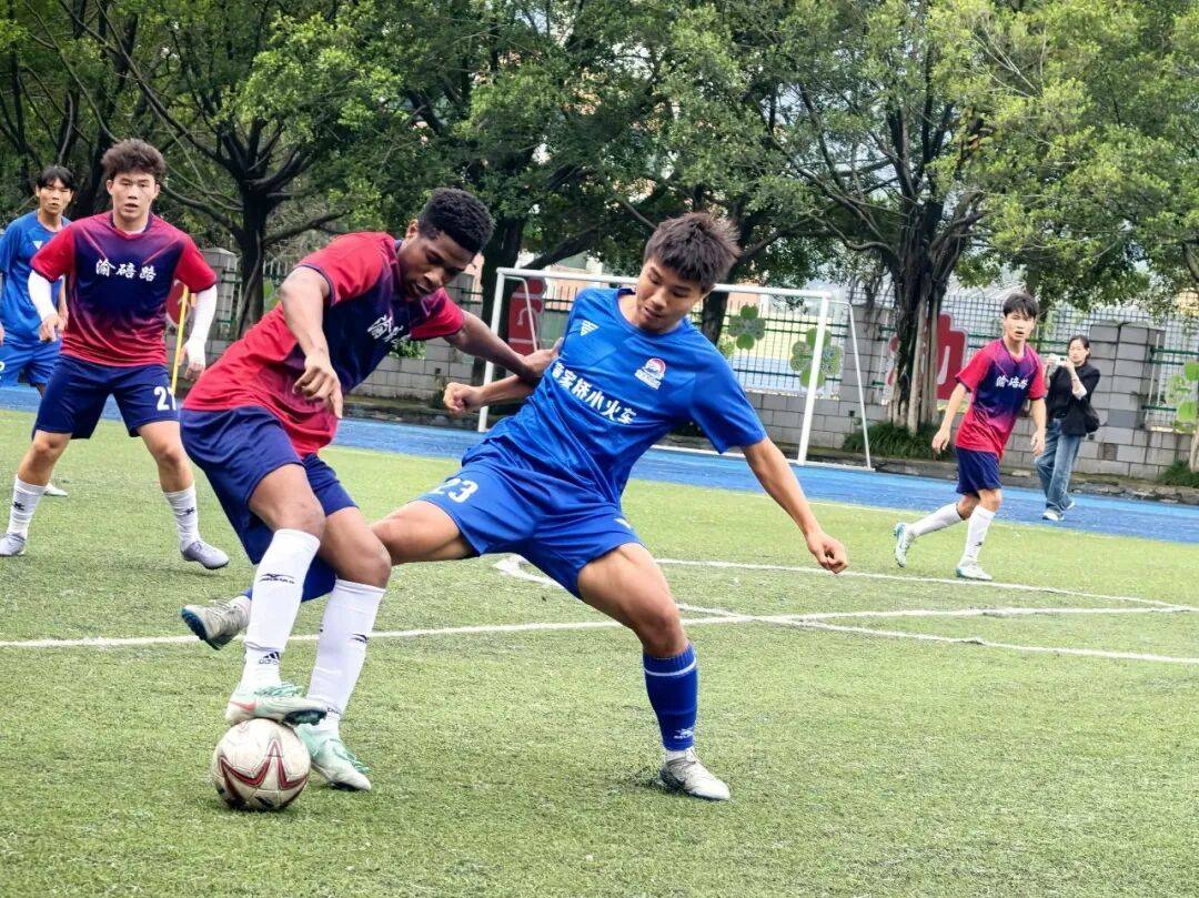 定(dìng)格精(jīng)彩(cǎi)！“渝超”·家门口(kǒu)赛事超燃集锦！