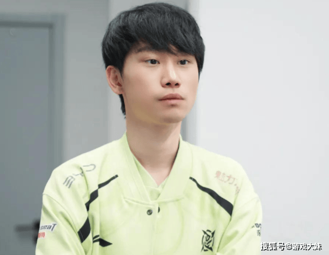 LOL热度嚴(yán)重下滑,多位职业选手都不想(xiǎng)播了,纷纷直播玩(wán)其他游戏