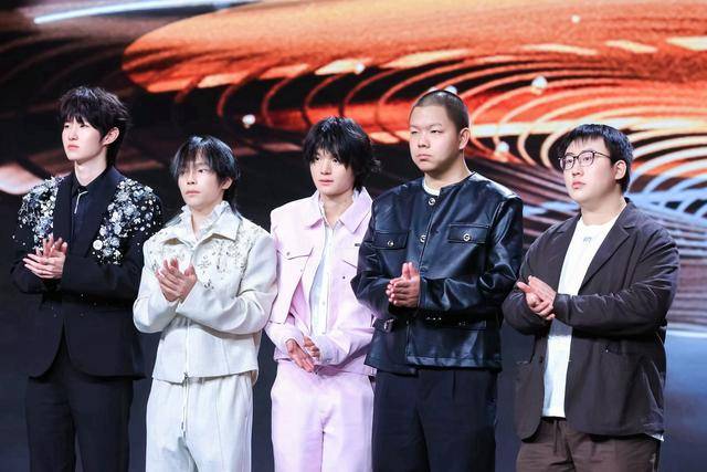 AG王朝真(zhēn)的影響(xiǎng)转会期？狼队成唯一大户，DRG讓(ràng)粉(fěn)丝失望