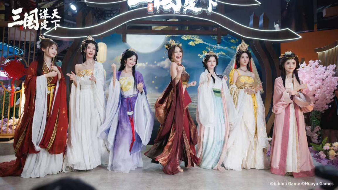 LOL新乱斗刚上线？这款三(sān)国新服福利更(gèng)炸裂