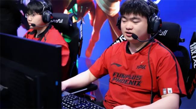 【一(yī)竞技1JingJi】LOL：LPL轉(zhuǎn)會(huì)期最(zuì)尴尬选手(shǒu)出炉 顶级选手(shǒu)Jwei轉(zhuǎn)會(huì)期没人(rén)要