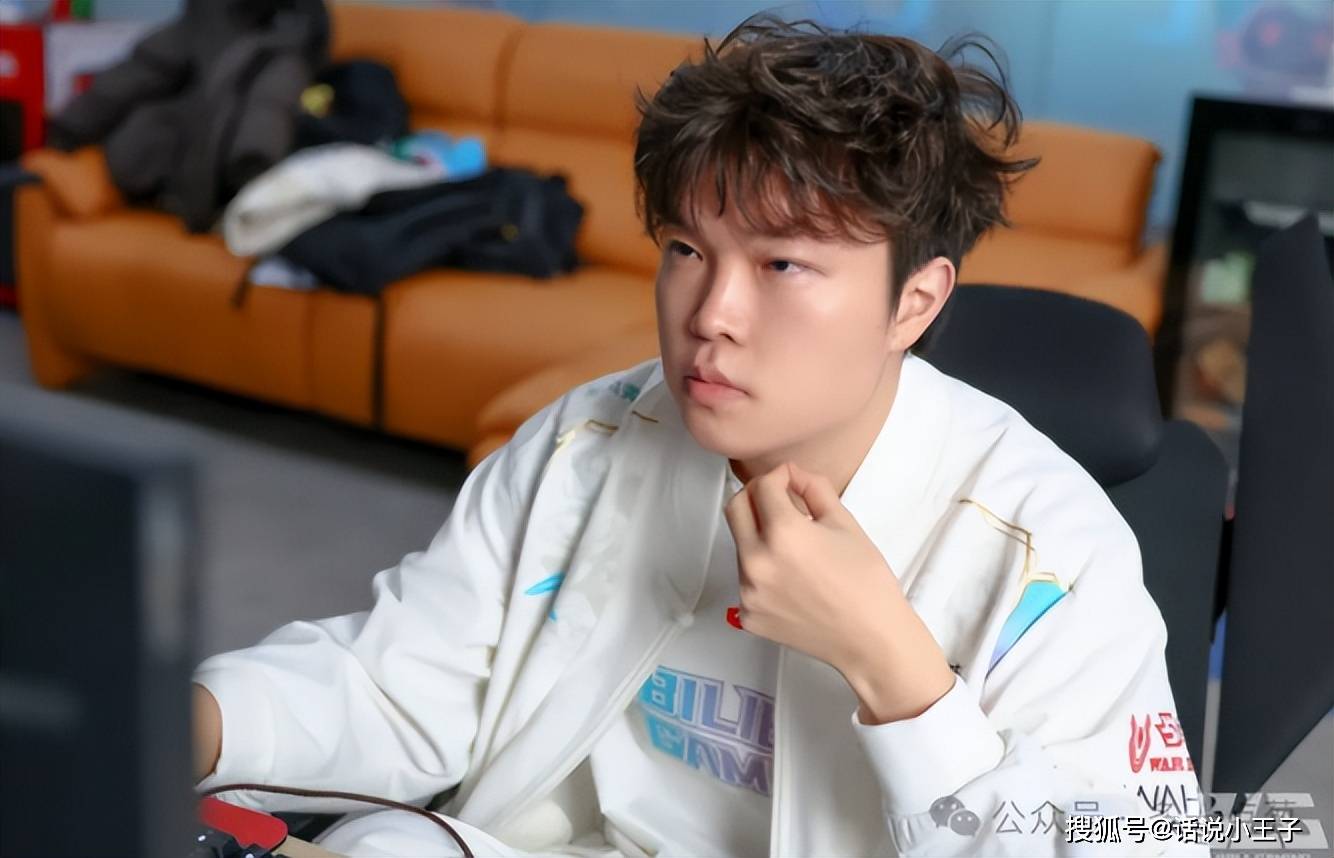 BLG淘汰的原因(yīn)找到了，管泽元真毒奶！LPL整体水平提(tí)升了