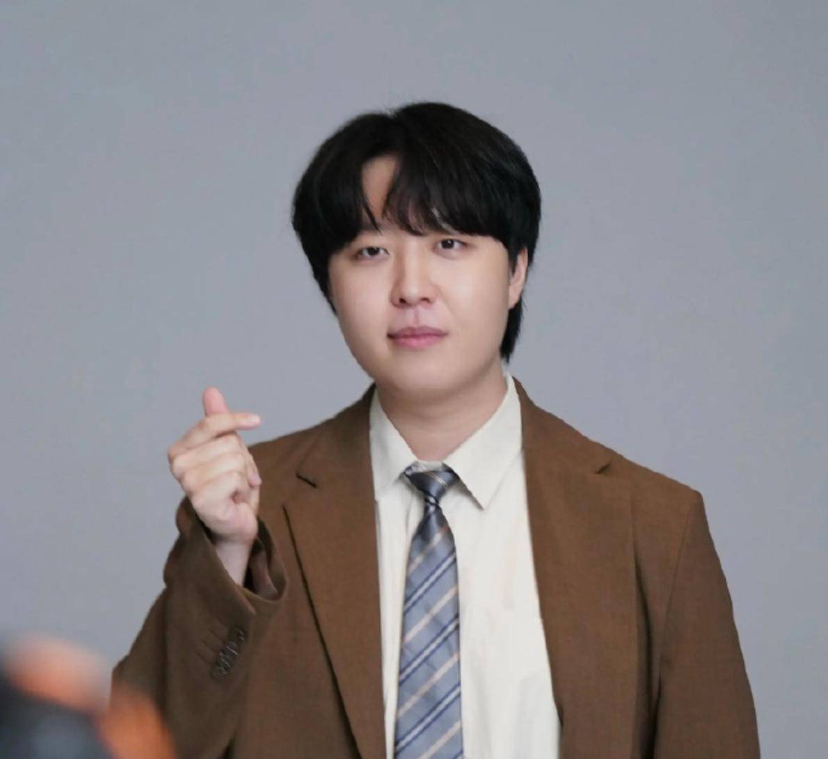 我還(hái)想留在LPL打职业！Kanavi公开发言遭群嘲：LPL谁還(hái)敢要你？