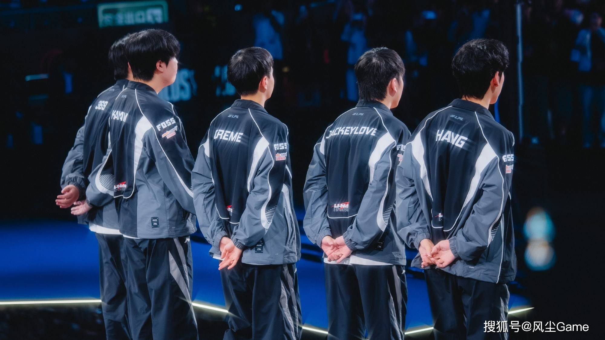 Faker冠军皮肤英雄确定(dìng)！LCK转会大动作：冠军中单加(jiā)盟(méng)垫底(dǐ)队伍(wǔ)