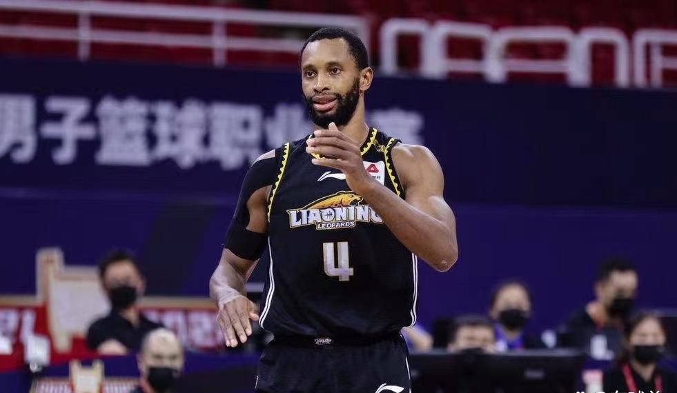 超(chāo)出425万美元工资帽，上(shàng)海男篮将面临多(duō)少罚款？