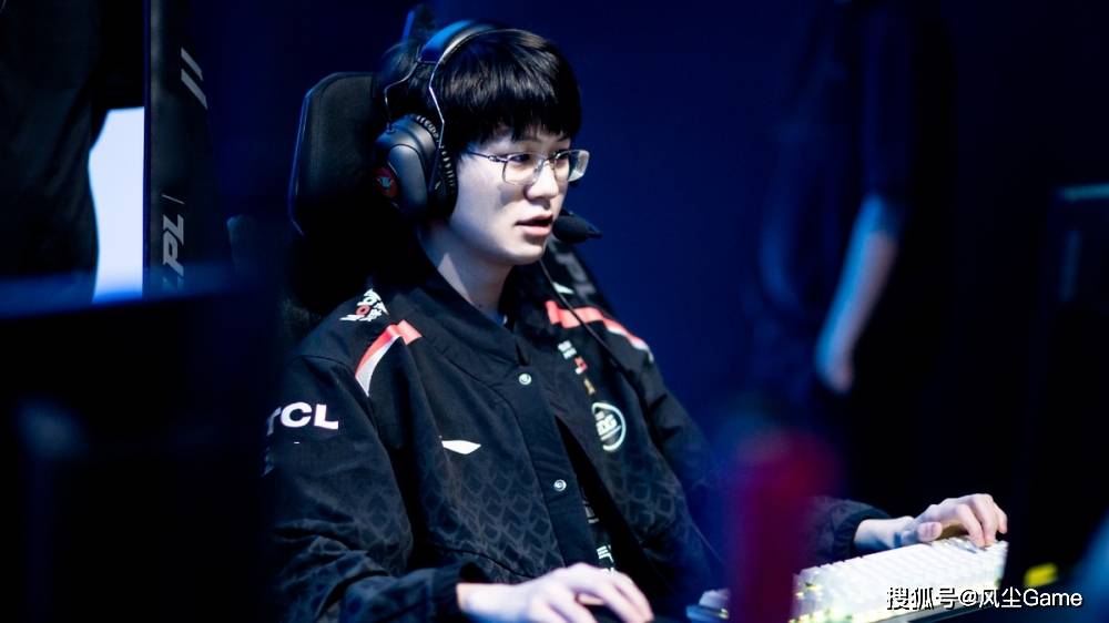 LOL十年賽(sài)事博主退网!LCK賽(sài)前整(zhěng)活:用河蟹(xiè)预測(cè)比(bǐ)賽(sài)结果